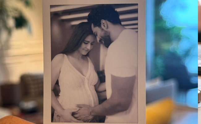 Katrina Kaif, Vicky Kaushal announce pregnancy