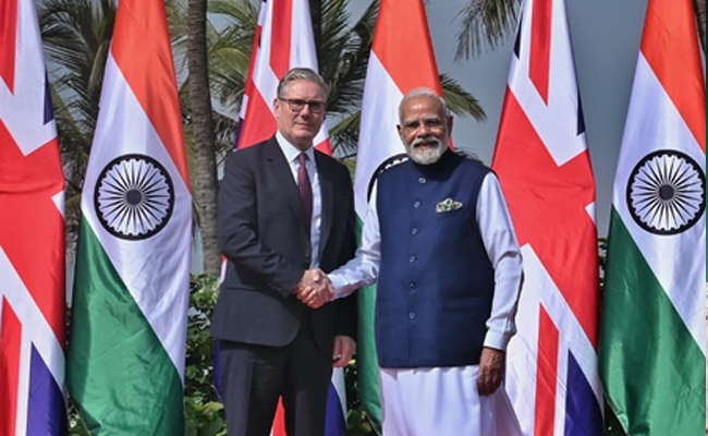 PM Modi meets Keir Starmer in Mumbai for strengthening India-UK ties