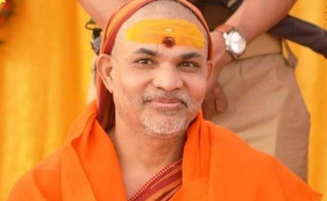 MH Govt Revokes State Guest Status of Avimukteshwaranand  